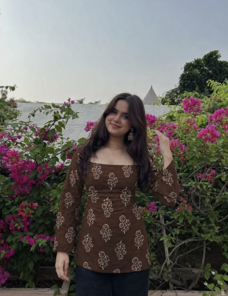 Sleeves Kurtis